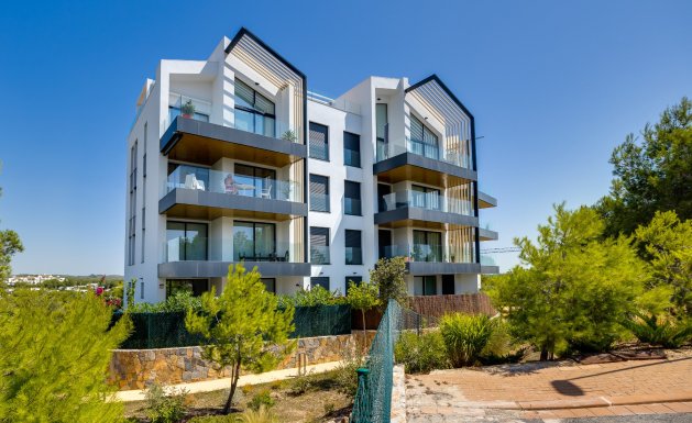Apartment - Resale - Las Colinas Golf Resort - Las Colinas Golf Resort