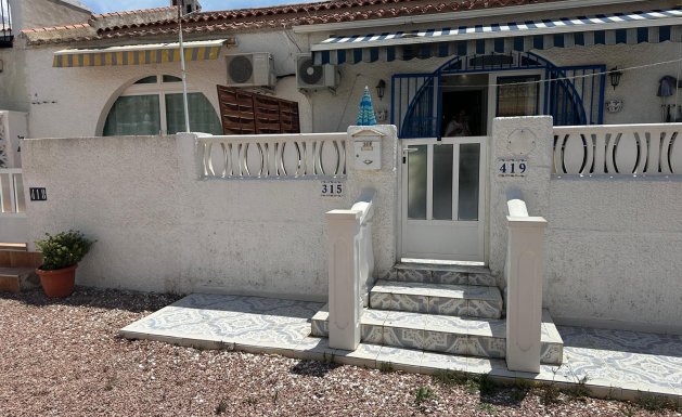 Chalet - Resale - Torrevieja - Urbanización San Luis