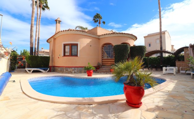 Detached House / Villa - Herverkoop - Ciudad Quesada - Atalayas
