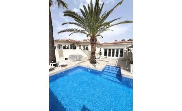 Detached House / Villa - Herverkoop - Ciudad Quesada - Central Quesada