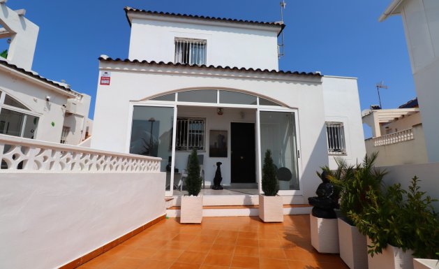 Detached House / Villa - Herverkoop - Orihuela Costa - Los Balcones