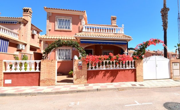 Detached House / Villa - Herverkoop - Orihuela Costa - Playa Flamenca