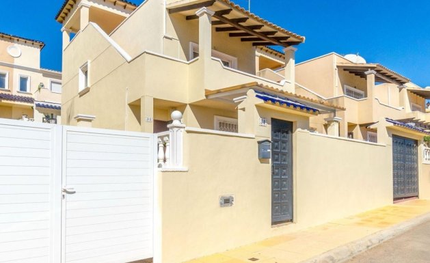 Detached House / Villa - Herverkoop - Orihuela Costa - Villamartín