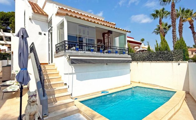 Detached House / Villa - Herverkoop - Orihuela Costa - Villamartín