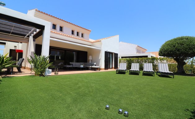 Detached House / Villa - Resale - Algorfa - La Finca Golf Resort