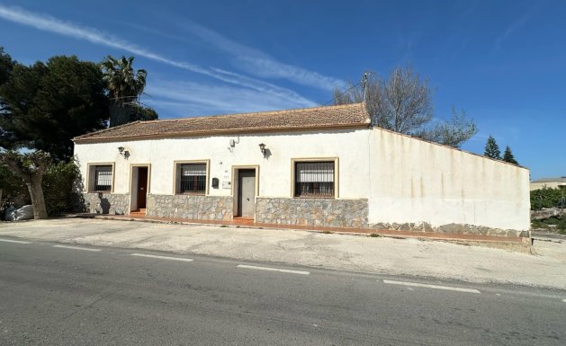 Detached House / Villa - Resale - Almoradí - RP1038321