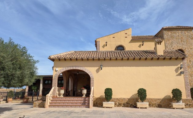 Detached House / Villa - Resale - Bigastro - Bigastro