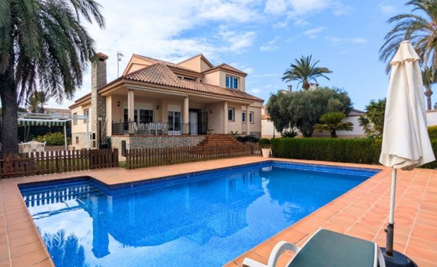 Detached House / Villa - Resale - Mil Palmeras - Mil Palmeras