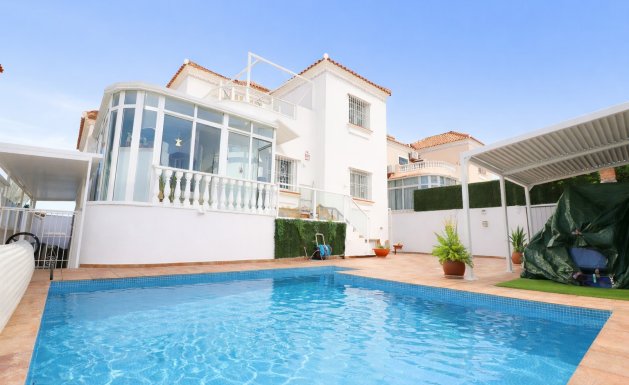 Detached House / Villa - Resale - Orihuela Costa - Villamartin