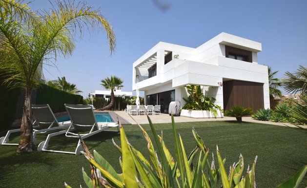 Detached House / Villa - Reventa - Ciudad Quesada - Airstrip