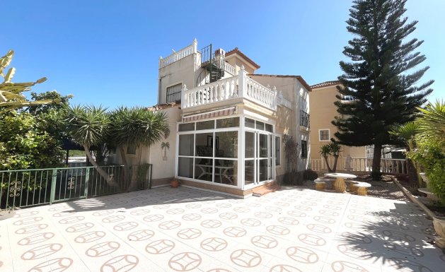 Detached villa - Herverkoop - Algorfa - Montebello