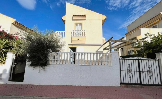 Detached villa - Herverkoop - Ciudad Quesada - Airstrip