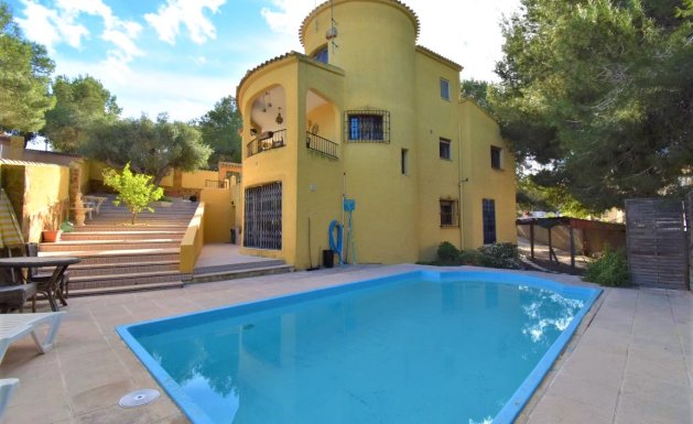 Detached villa - Herverkoop - Orihuela Costa - Villamartin