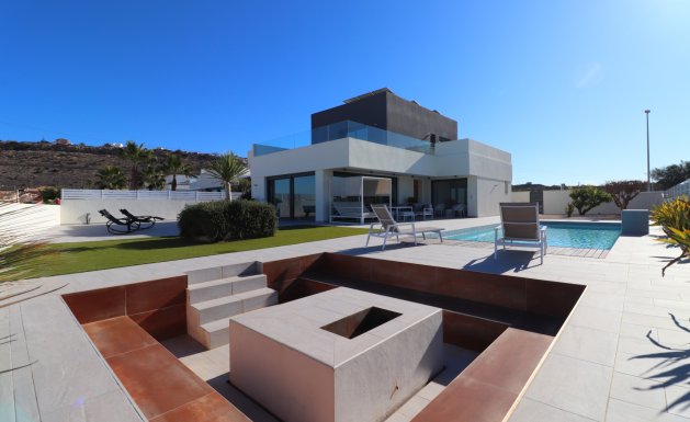 Detached villa - Resale - Benimar - Benimar III