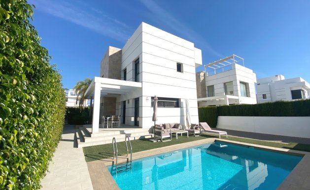 Detached villa - Resale - Ciudad Quesada - Doña Pepa