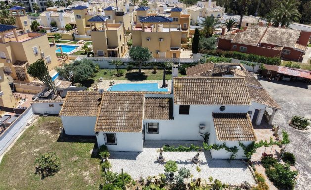 Detached villa - Resale - Orihuela Costa - Villamartin
