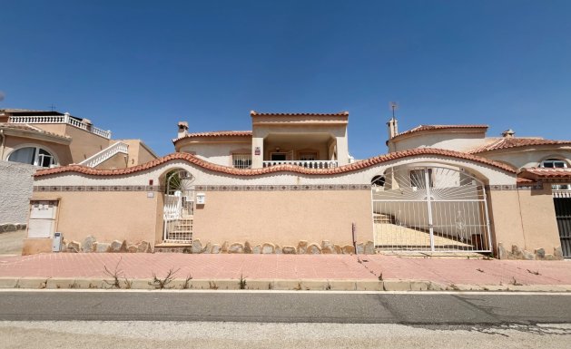 Detached villa - Reventa - Ciudad Quesada - Airstrip