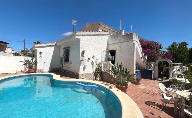 Detached villa - Reventa - Ciudad Quesada - Central Quesada