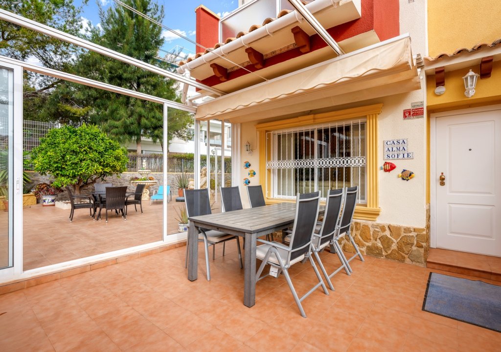 Herverkoop - Adosado - Orihuela Costa - Villamartín