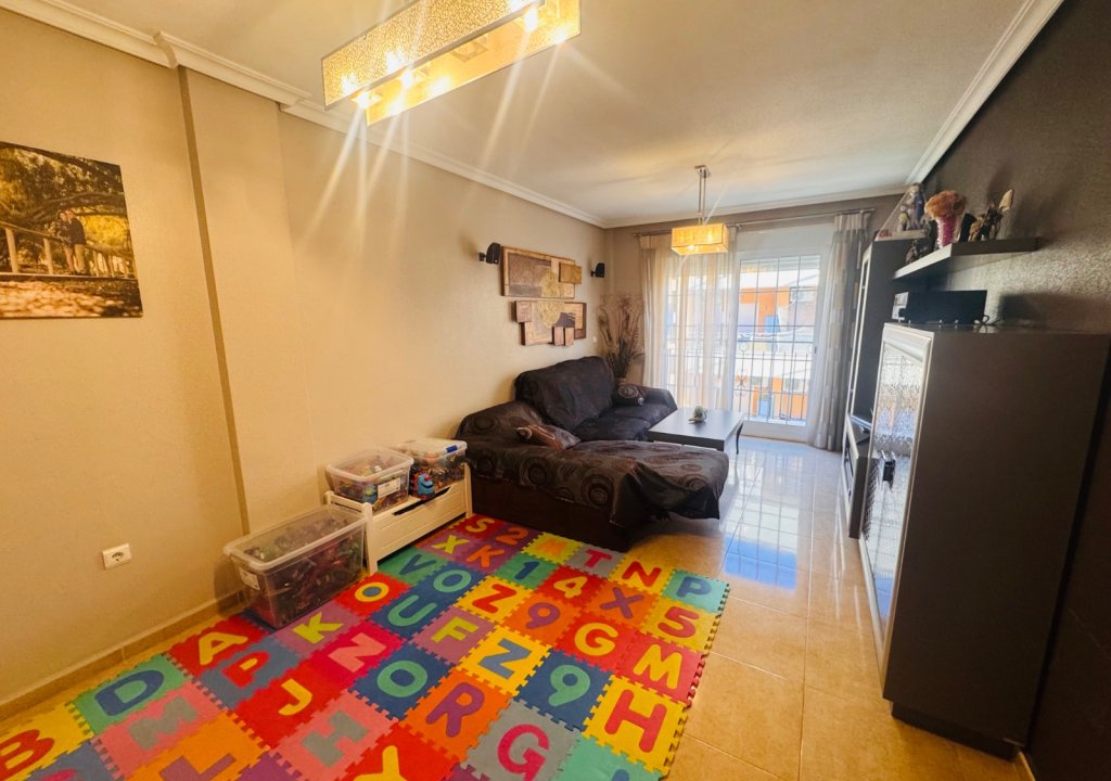 Herverkoop - Apartment - Almoradí