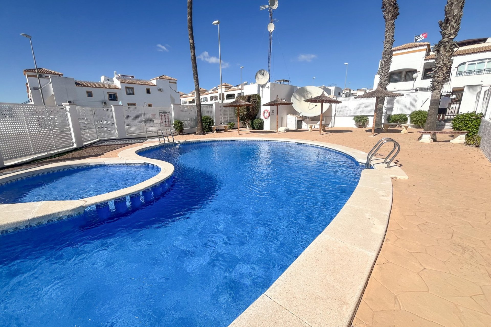 Herverkoop - Apartment - Los Montesinos - Entre Naranjos / Vistabella Golf
