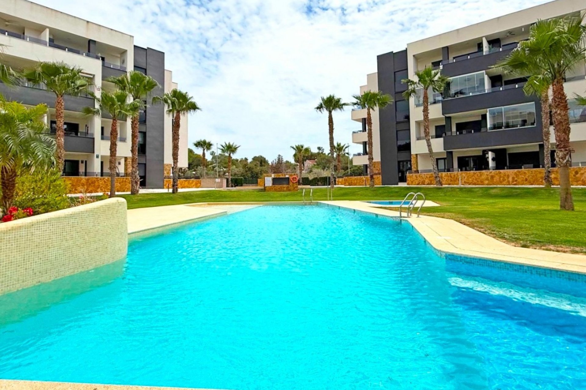 Herverkoop - Apartment - Orihuela Costa - Los Altos