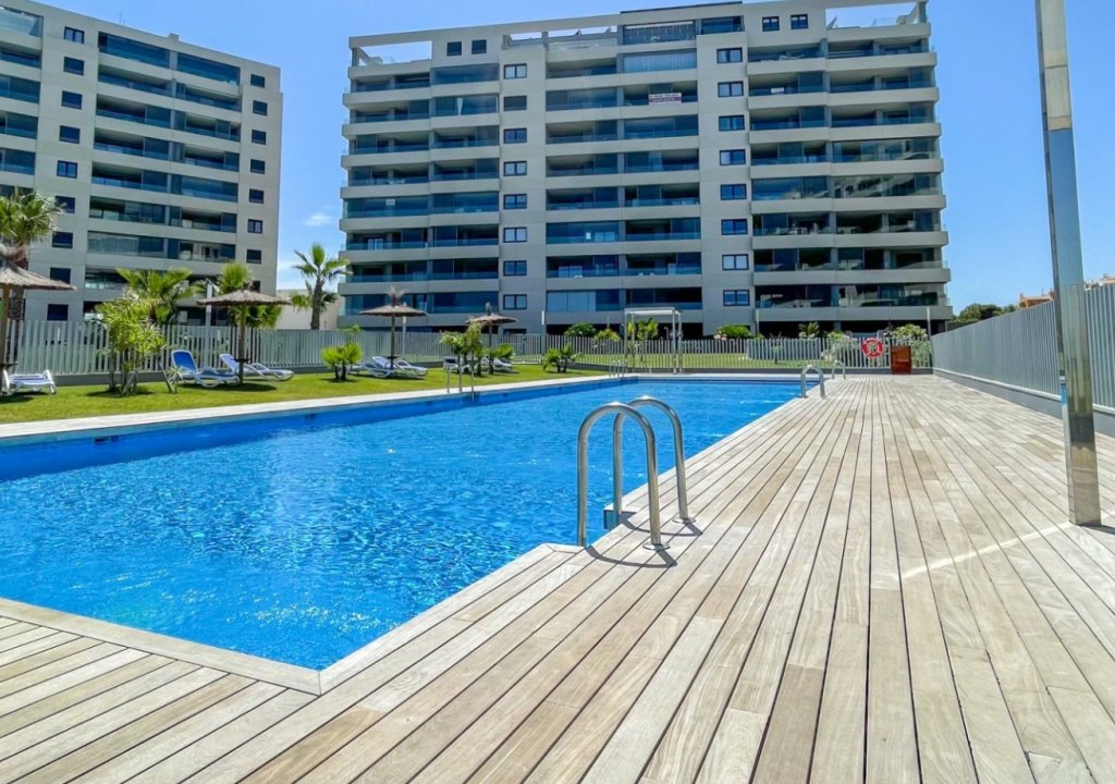Herverkoop - Apartment - Orihuela Costa - Punta Prima