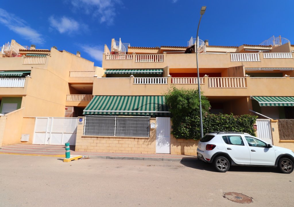 Herverkoop - Apartment - Rafal - Rafal - Town