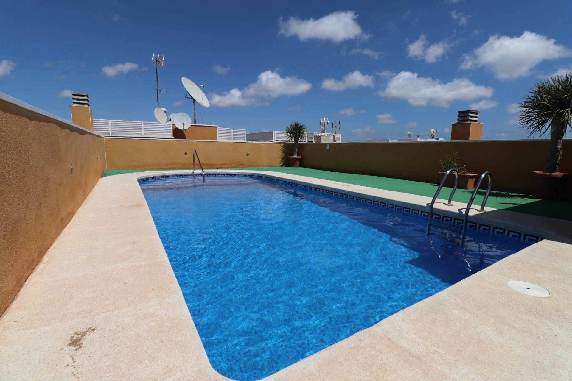 Herverkoop - Apartment - Rojales - Los Palacios
