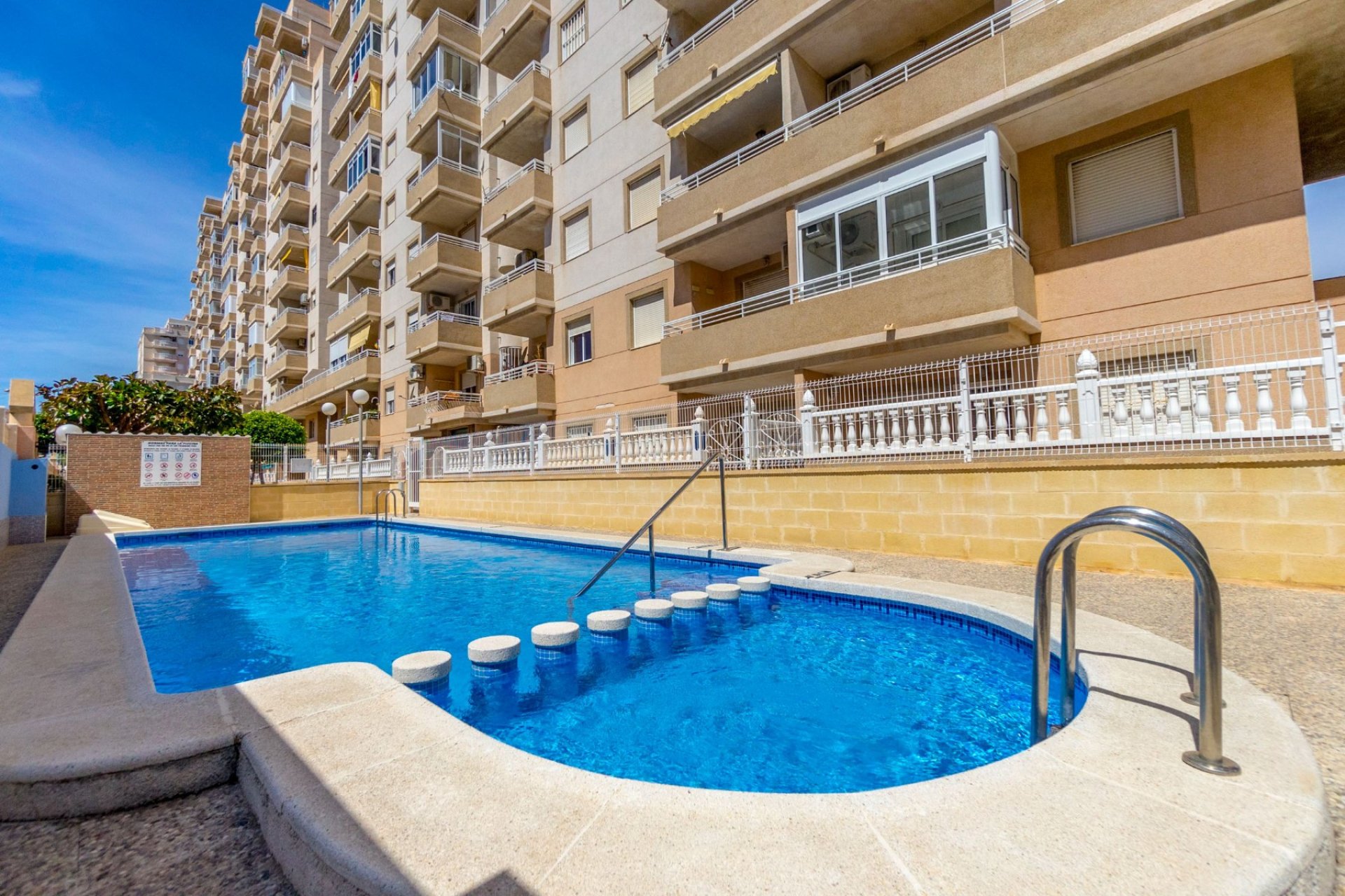 Herverkoop - Apartment - Torrevieja - Centro