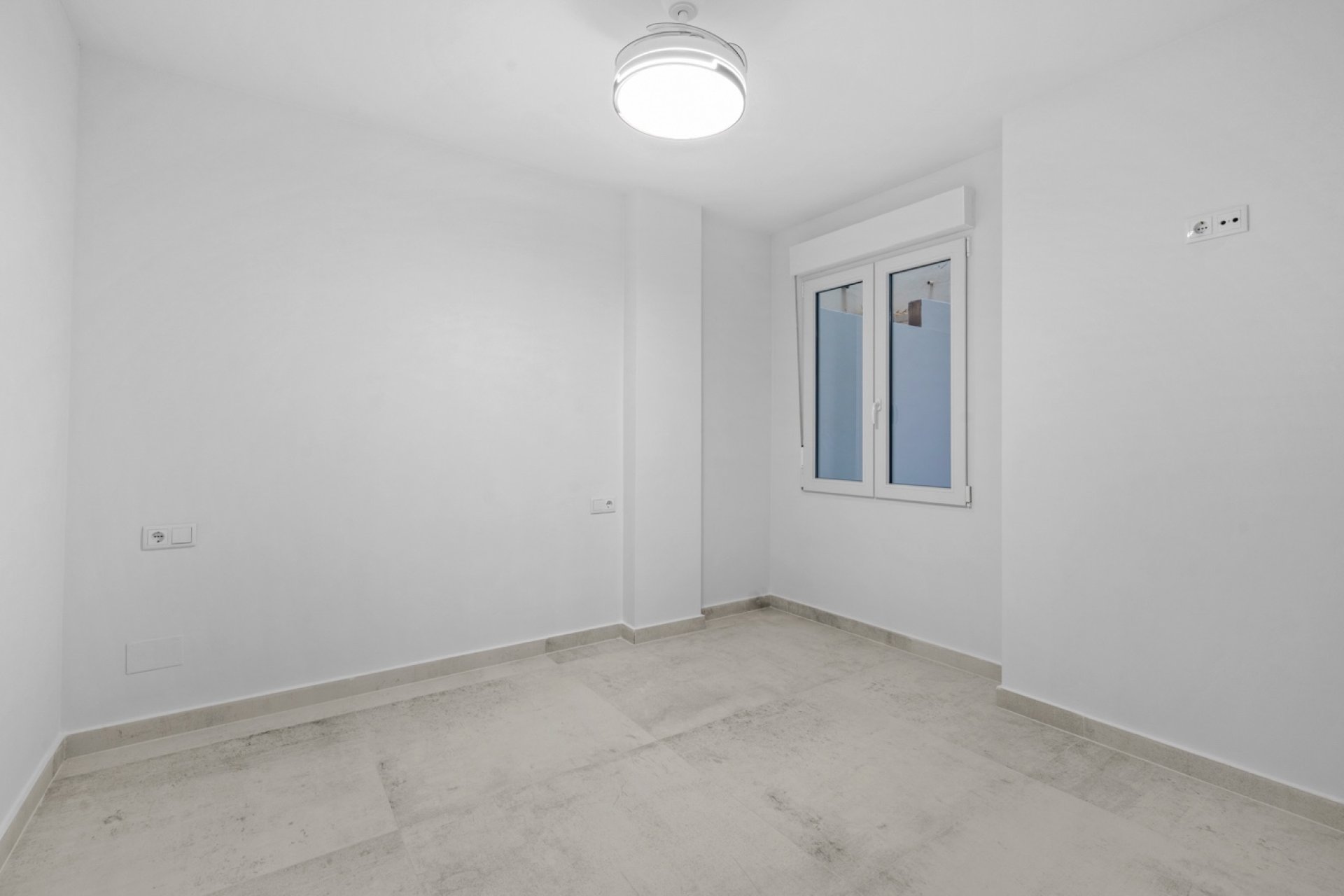 Herverkoop - Apartment - Torrevieja - Playa del Acequión