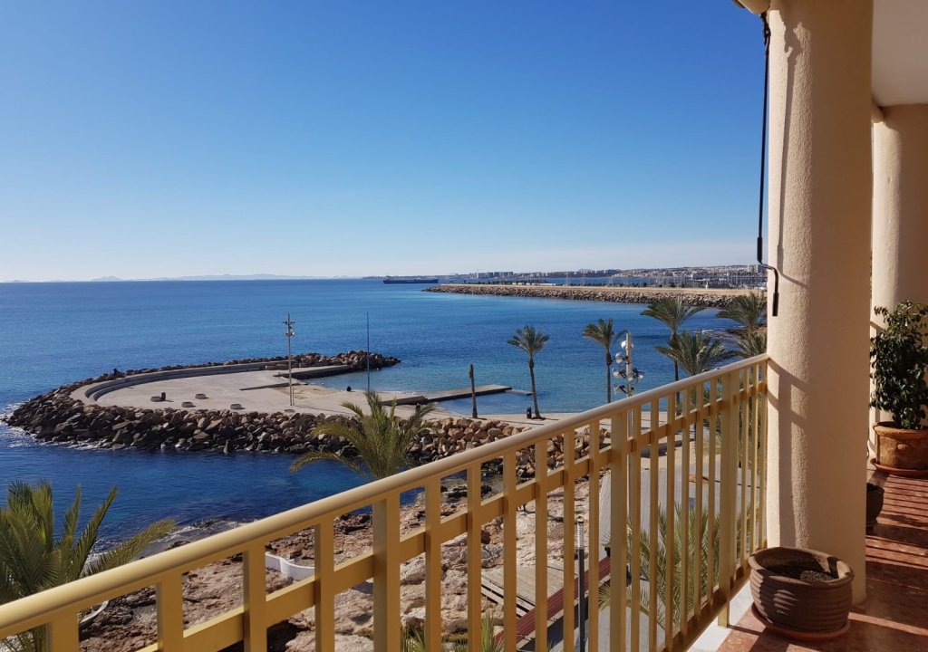 Herverkoop - Apartment - Torrevieja - Playa del Cura