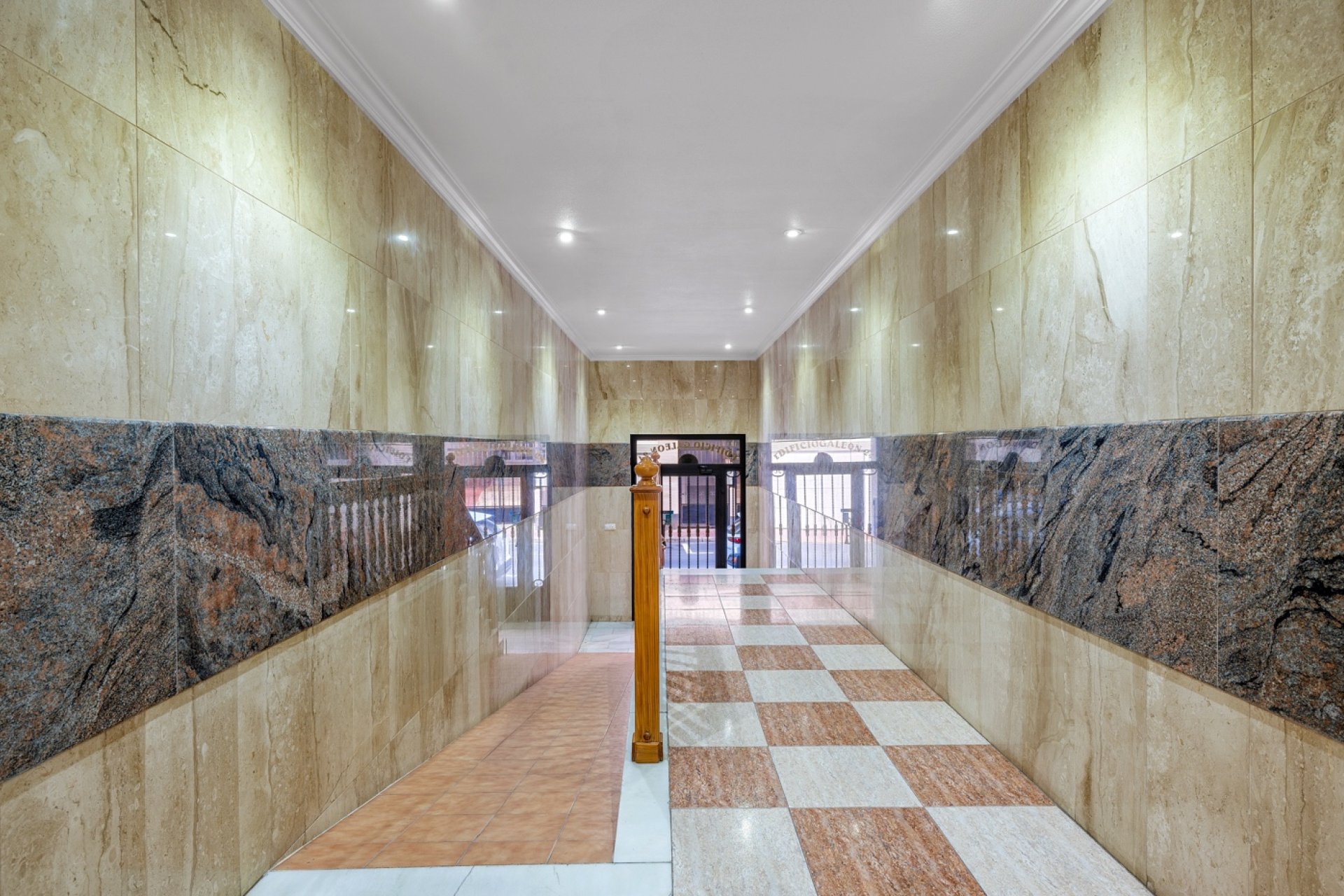 Herverkoop - Apartment - Torrevieja - Playa del Cura