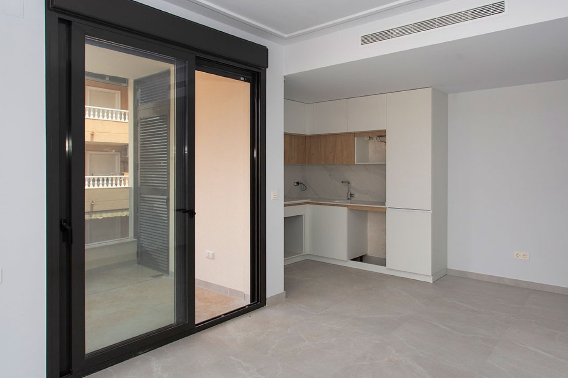 Herverkoop - Apartment - Torrevieja - Playa del Cura