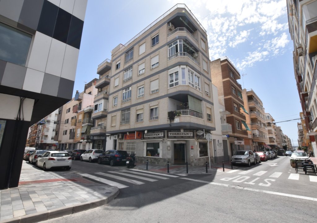 Herverkoop - Apartment - Torrevieja