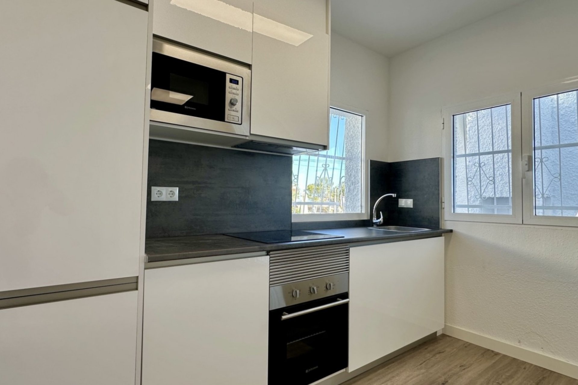 Herverkoop - Chalet - Orihuela Costa - Las Filipinas