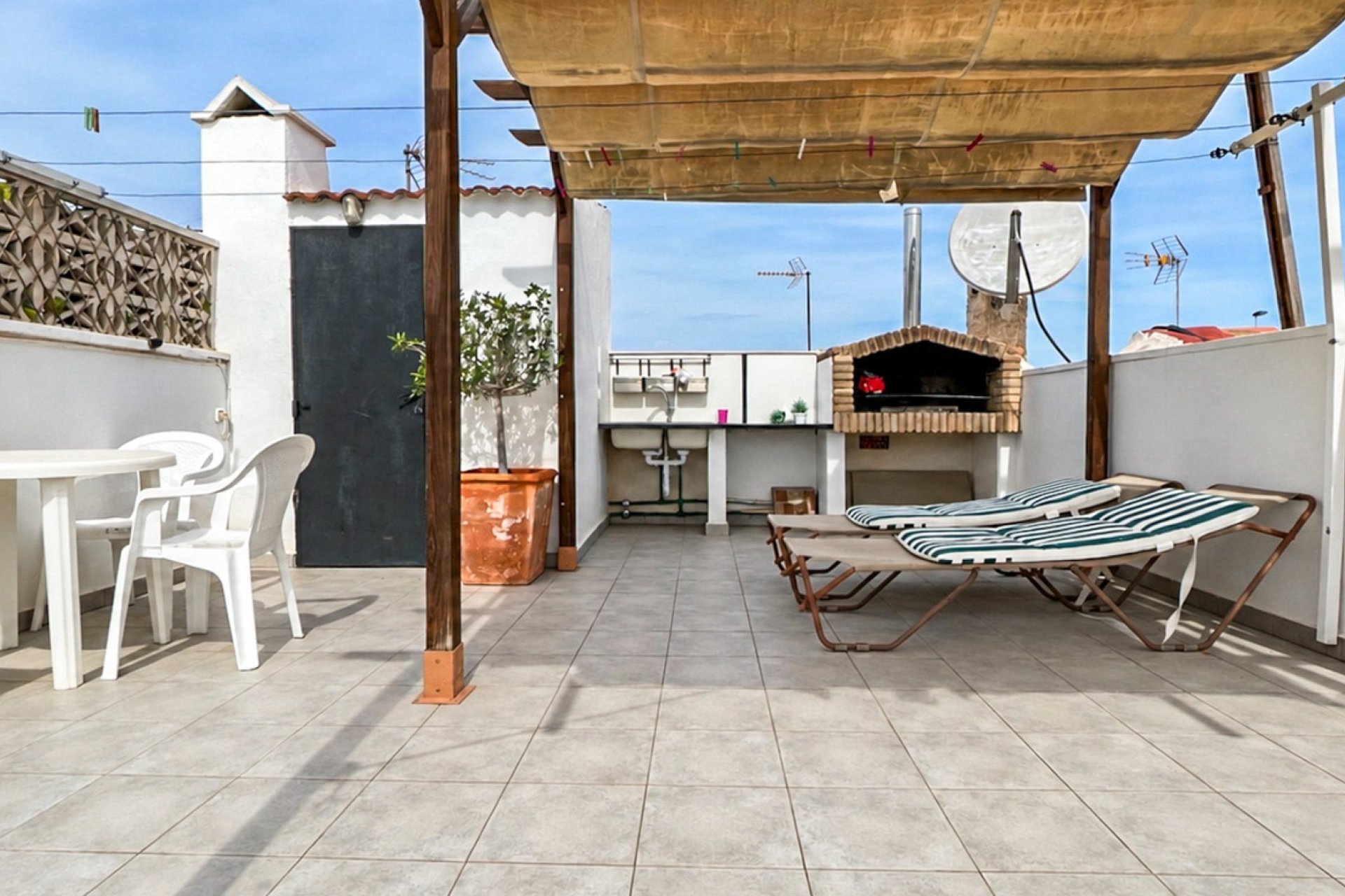 Herverkoop - Chalet - Torrevieja - La Siesta - El Salado -  Torreta