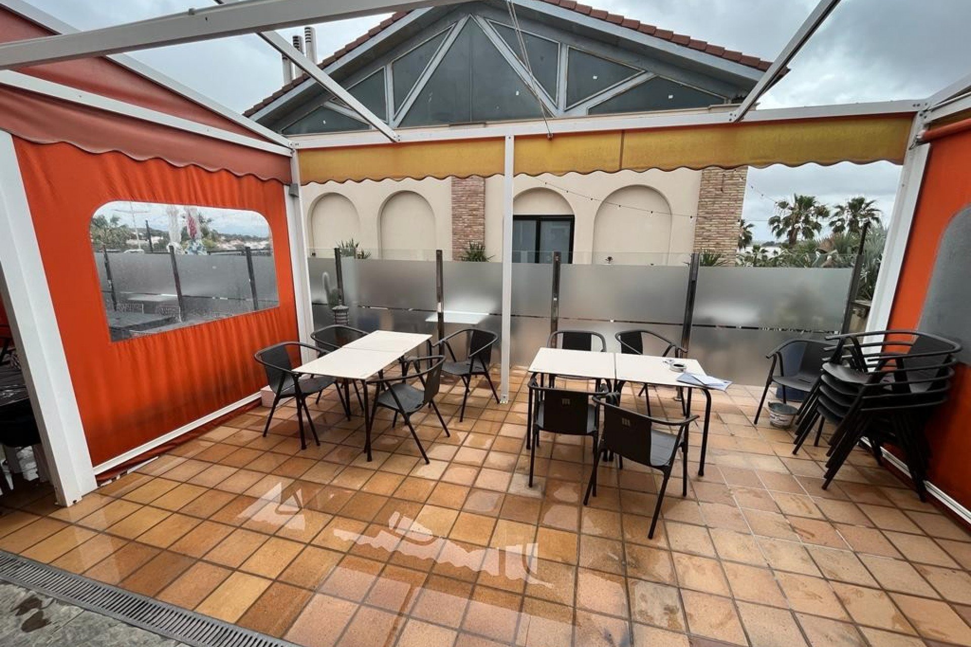 Herverkoop - Commercial - Algorfa - La Finca Golf Resort