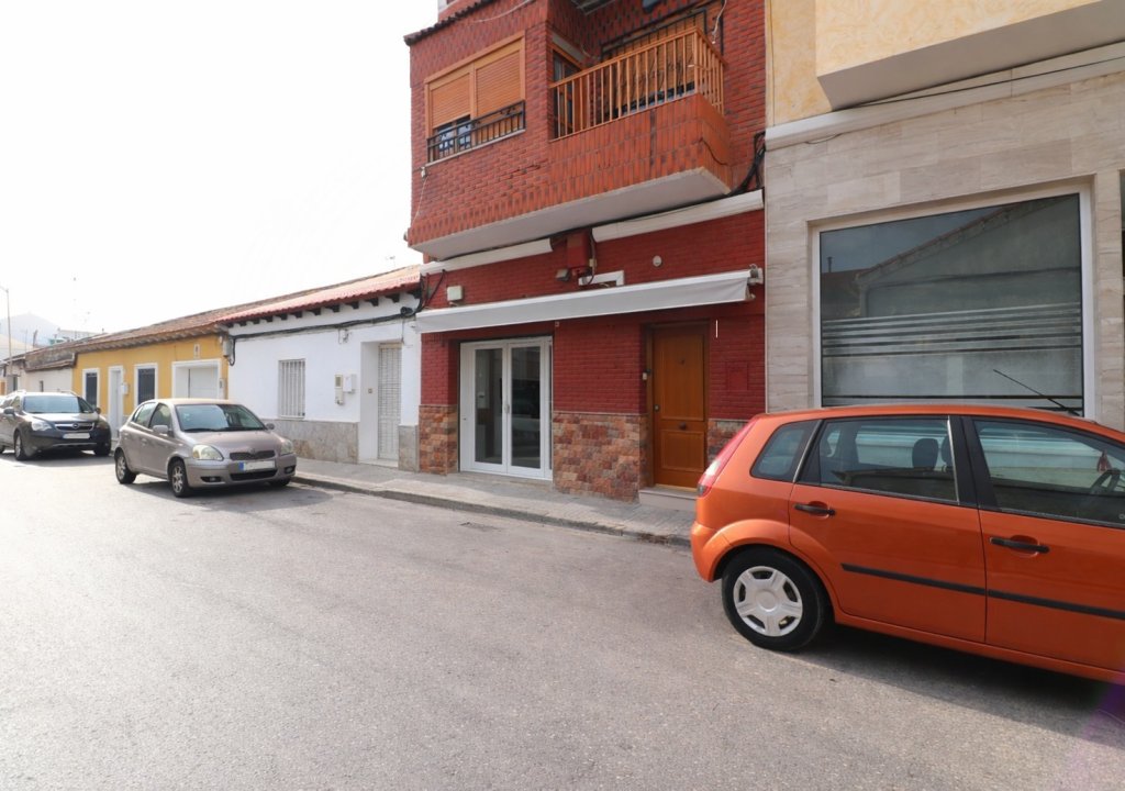 Herverkoop - Commercial - Benijofar - Benijofar - Village