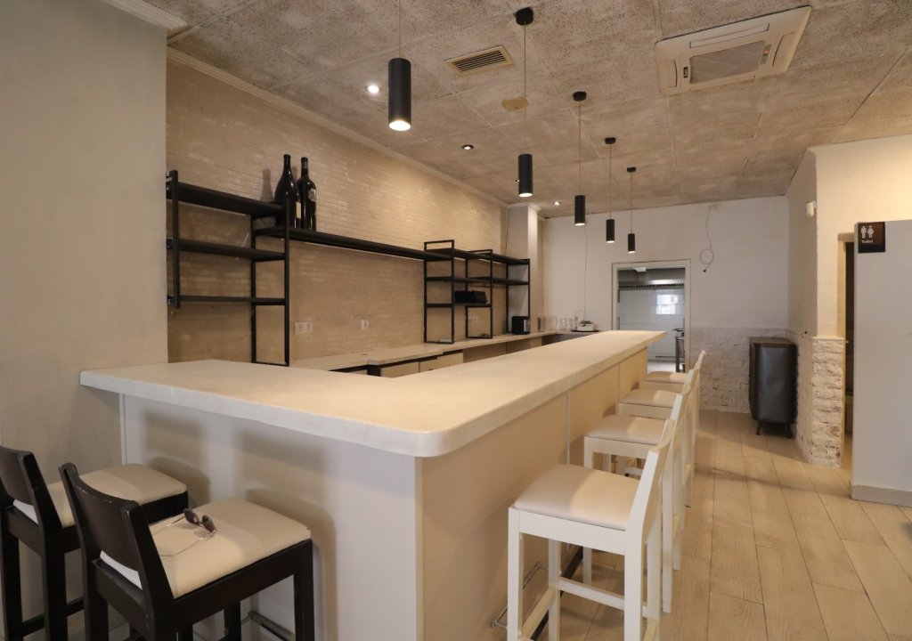 Herverkoop - Commercial - Benijofar - Benijofar - Village
