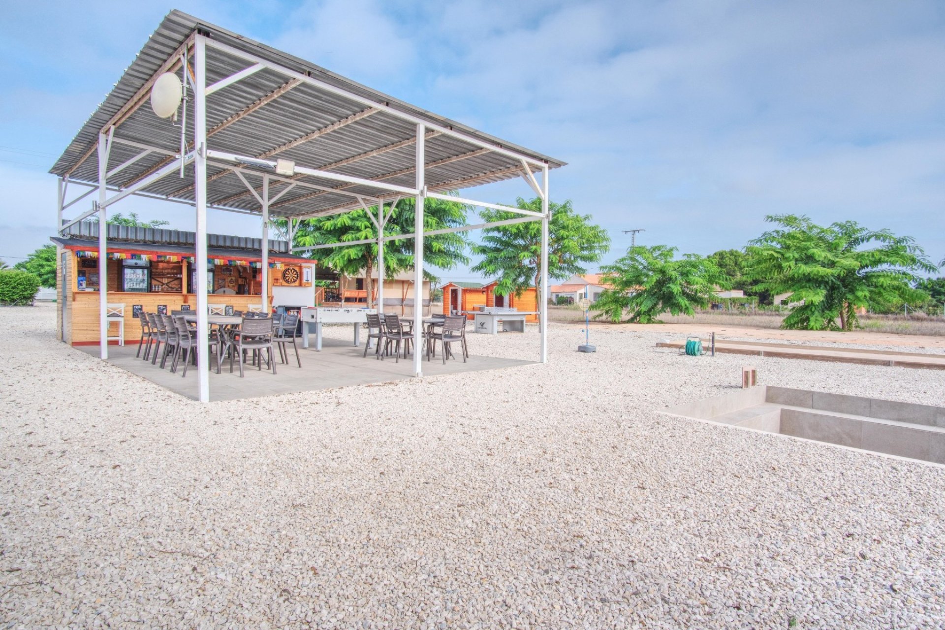 Herverkoop - Commercial - Dolores - Dolores - Country