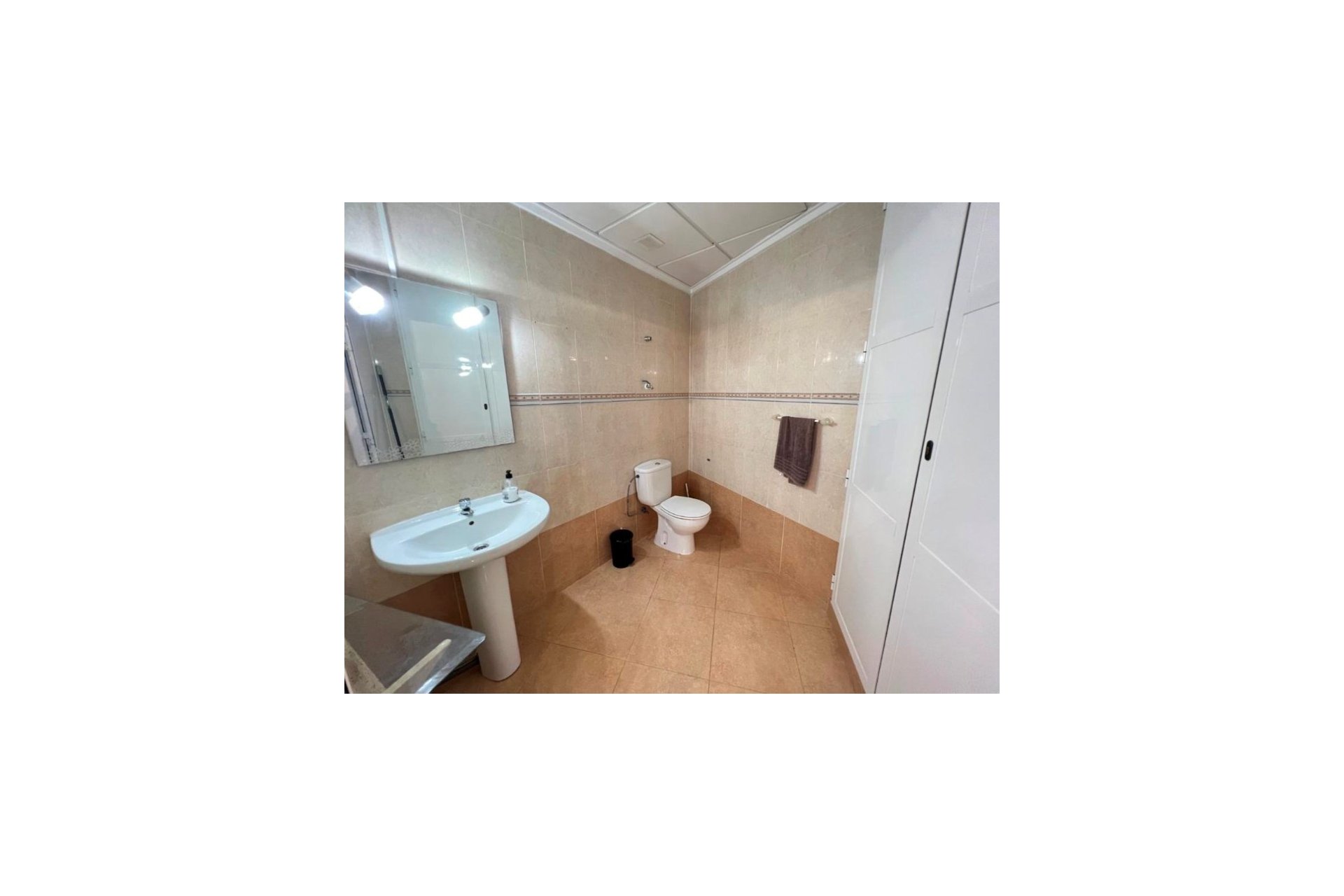 Herverkoop - Commercial - Guardamar del Segura - Guardamar