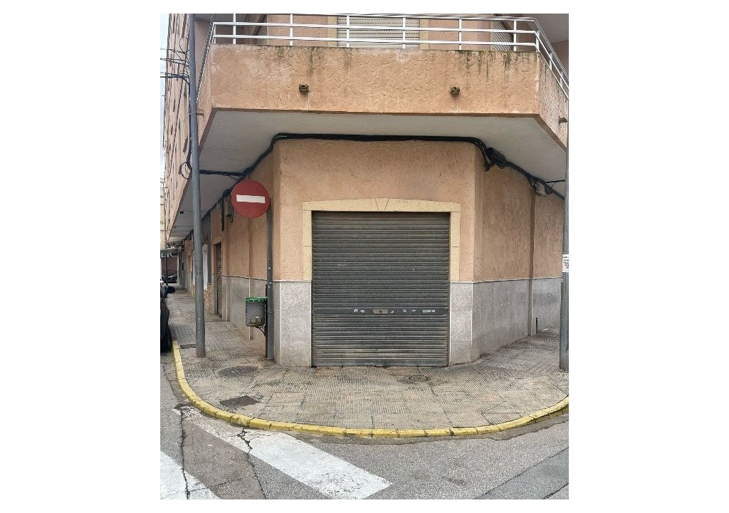 Herverkoop - Commercial space - Formentera del Segura