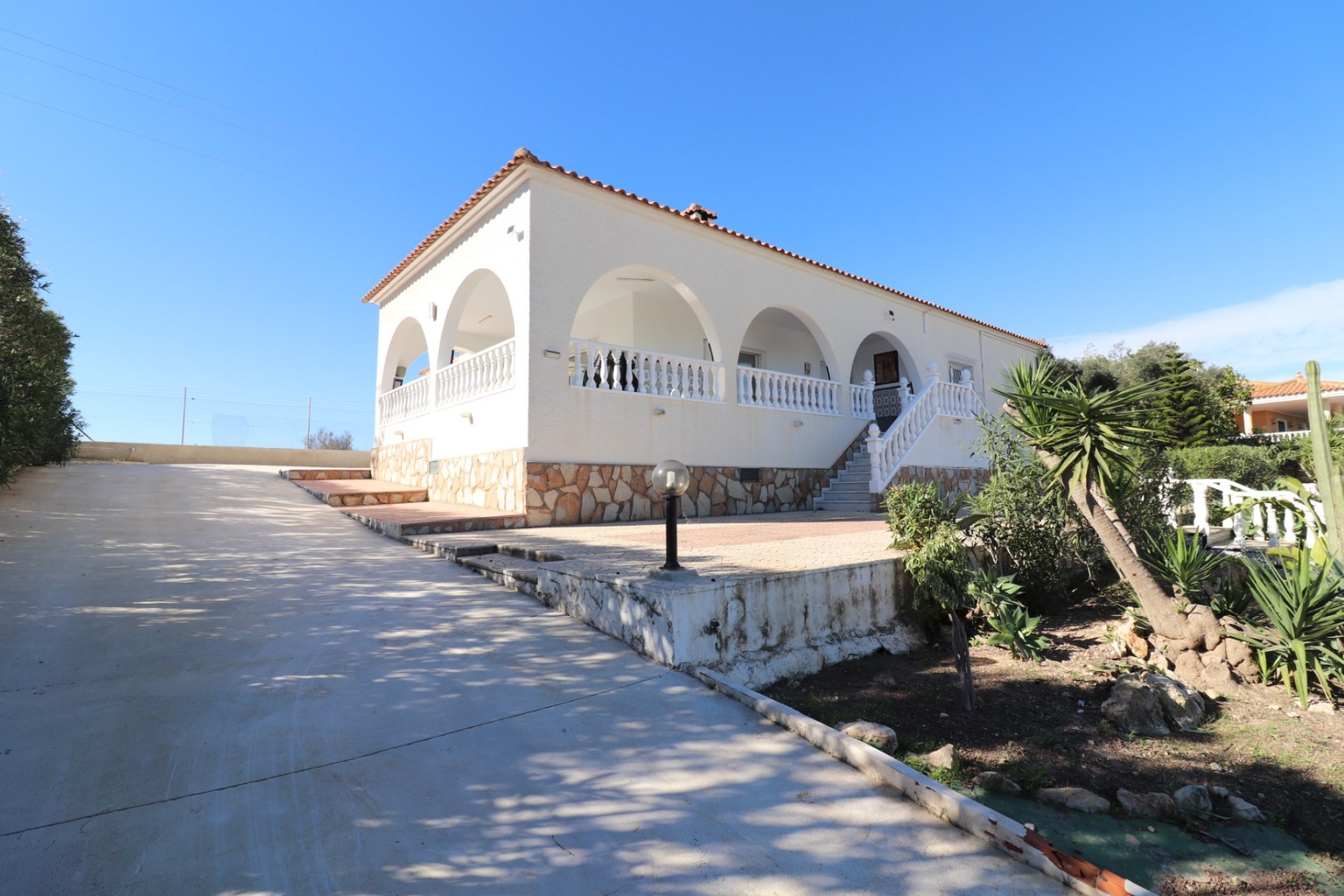 Herverkoop - Detached House / Villa - Algorfa - Lomas de La Juliana