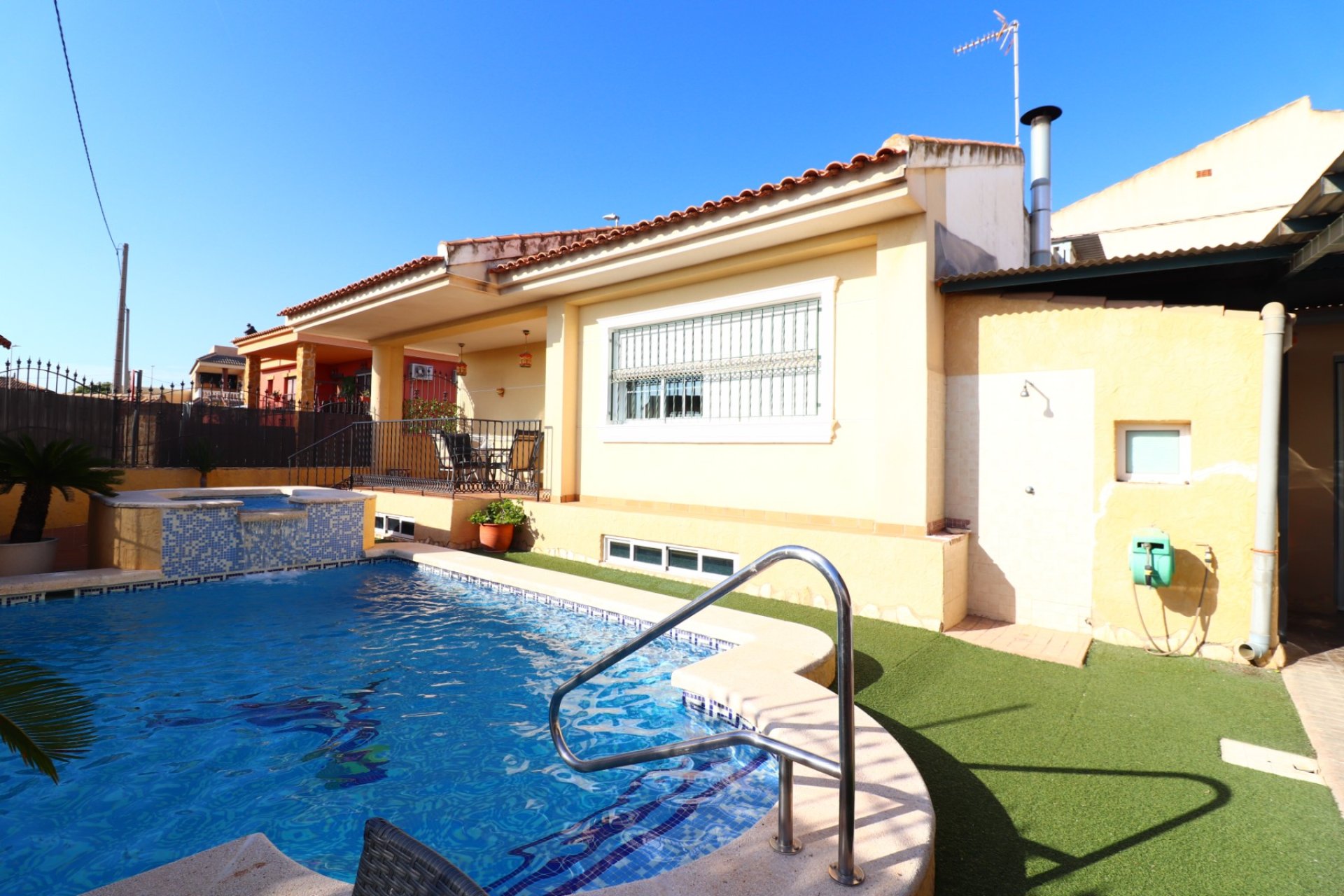 Herverkoop - Detached House / Villa - Almoradi - El Saladar