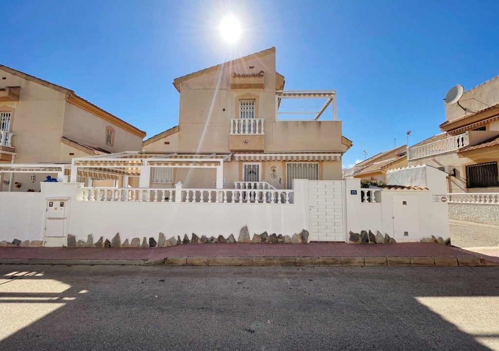 Herverkoop - Detached House / Villa - Ciudad Quesada - Airstrip