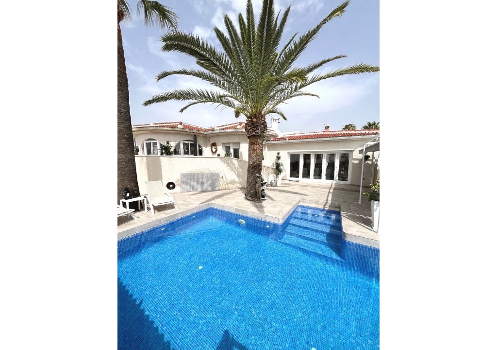 Herverkoop - Detached House / Villa - Ciudad Quesada - Central Quesada