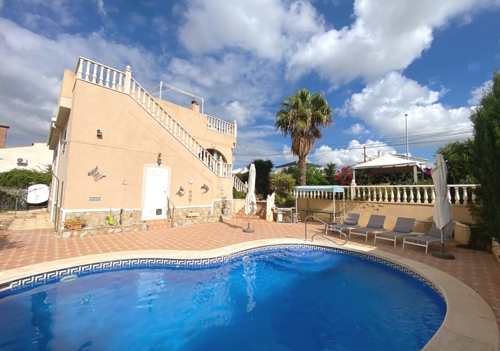 Herverkoop - Detached House / Villa - Ciudad Quesada - Central Quesada