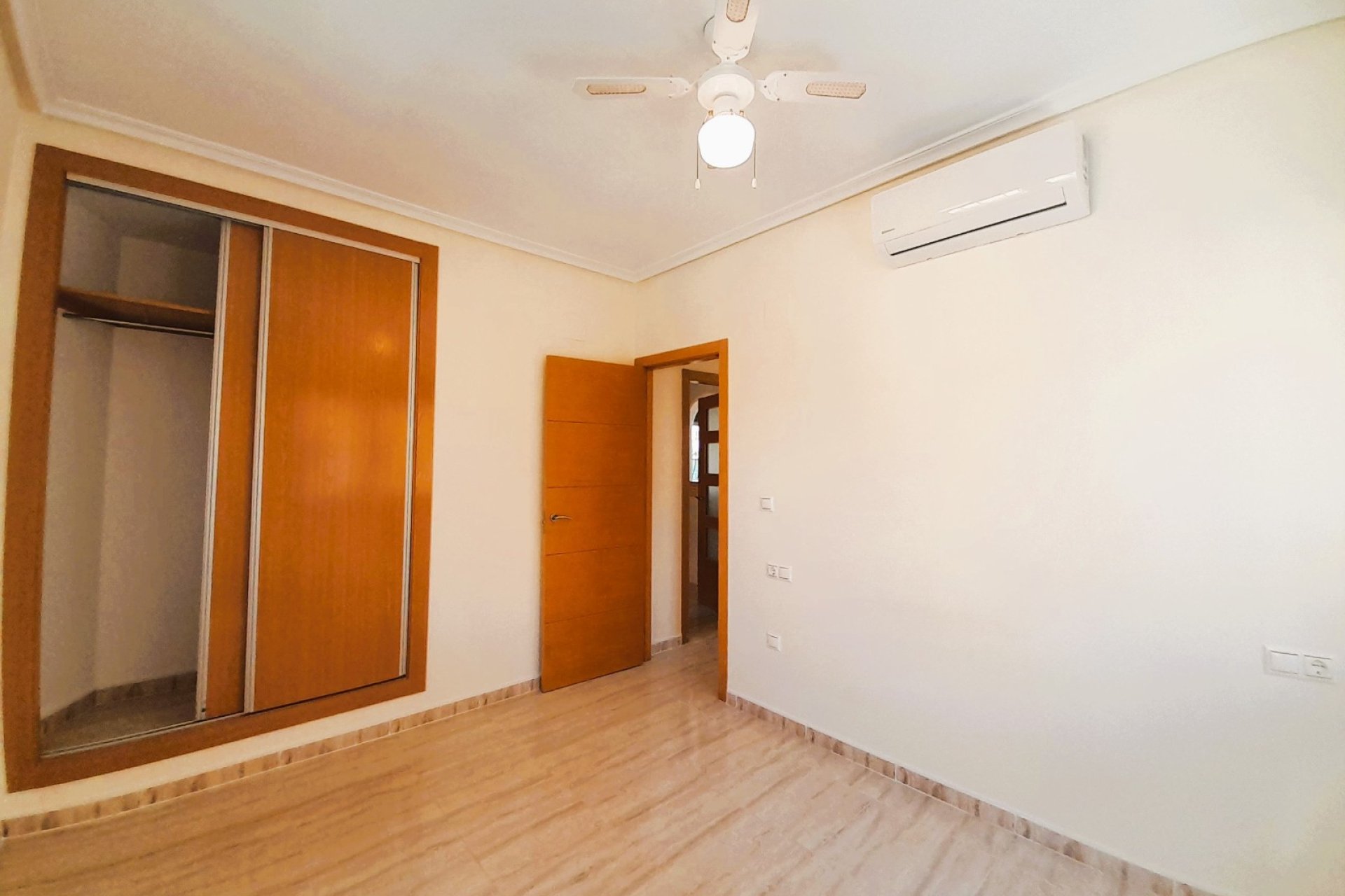Herverkoop - Detached House / Villa - Ciudad Quesada - Lo Marabu