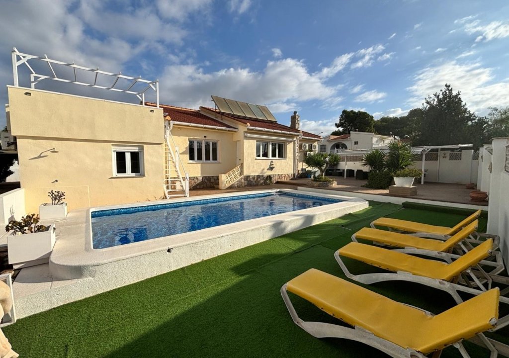 Herverkoop - Detached House / Villa - Ciudad Quesada - Rojales